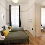 Spacious Basic In The Center شقة *