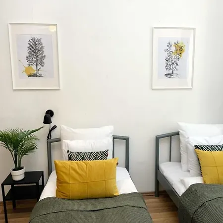 Spacious Basic In The Center Apartman *